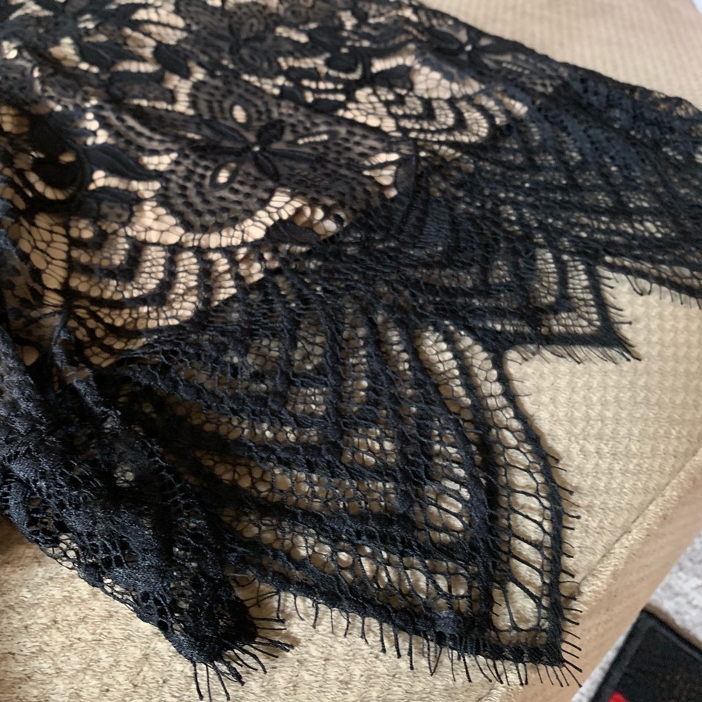Lace Overlay Tank Top - Picture 4 of 4